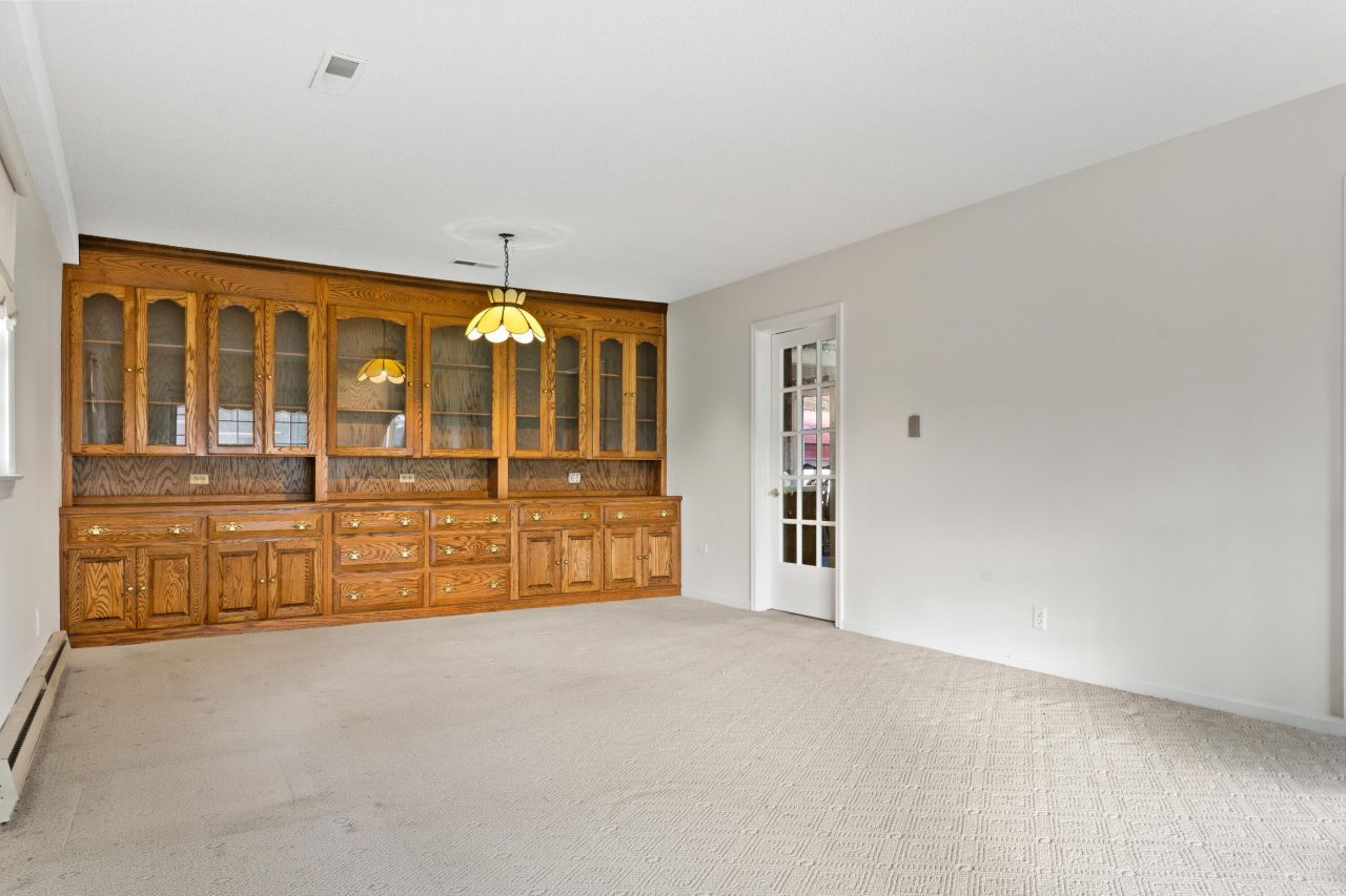 751 North Street Photo 6