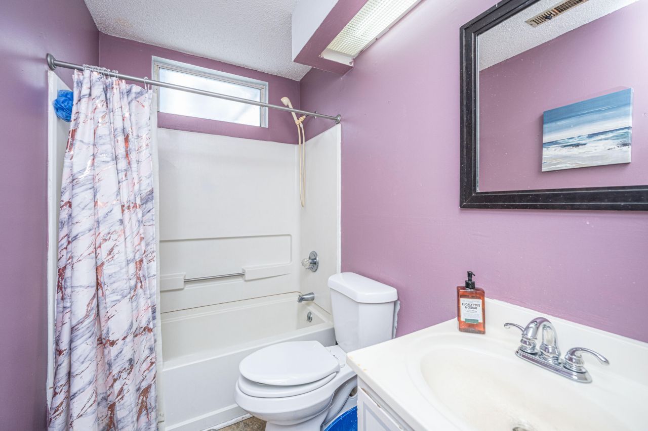 204 Corsair Street Photo 14