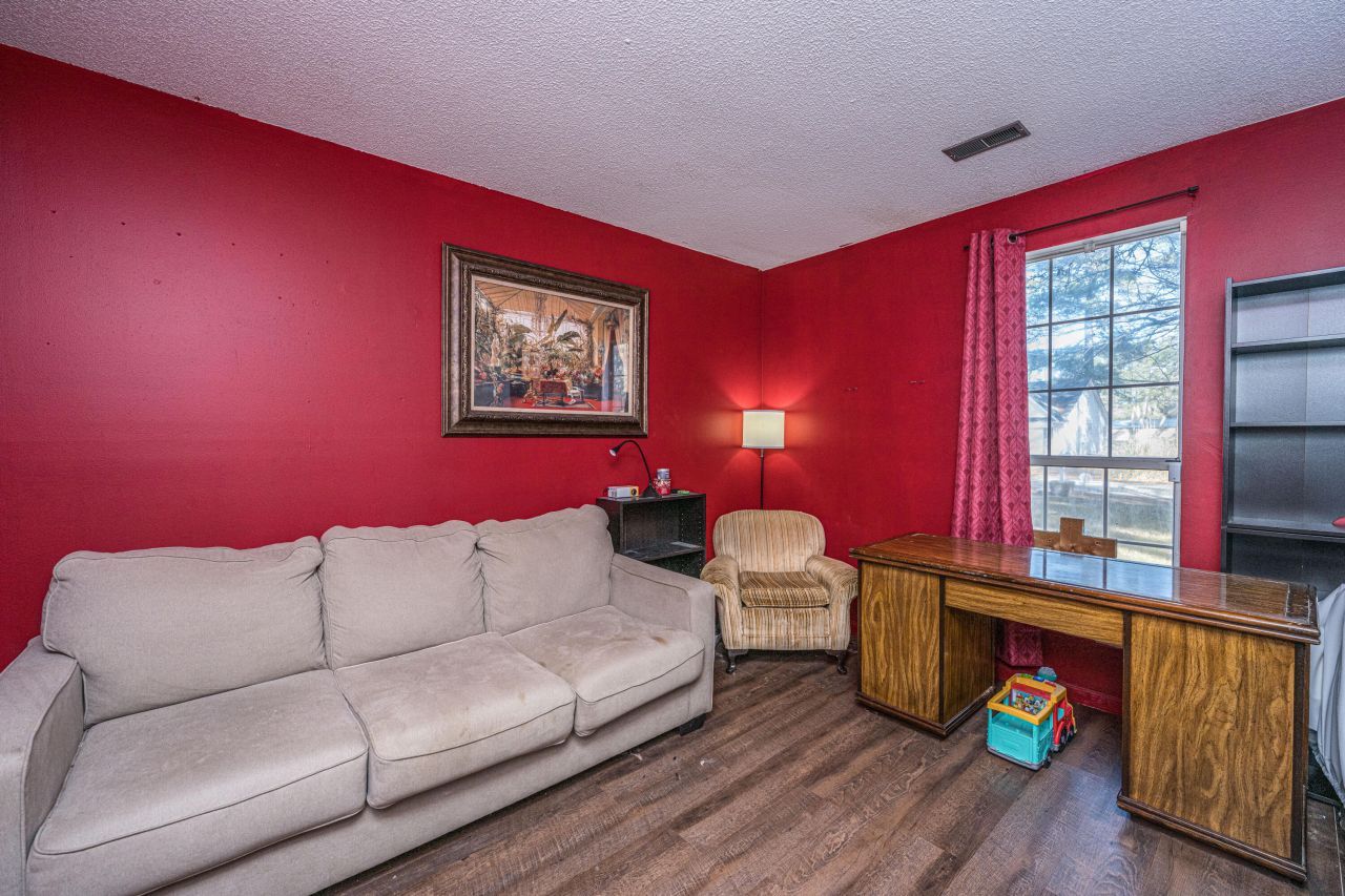 204 Corsair Street Photo 15