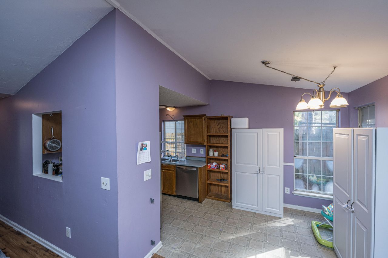 204 Corsair Street Photo 7