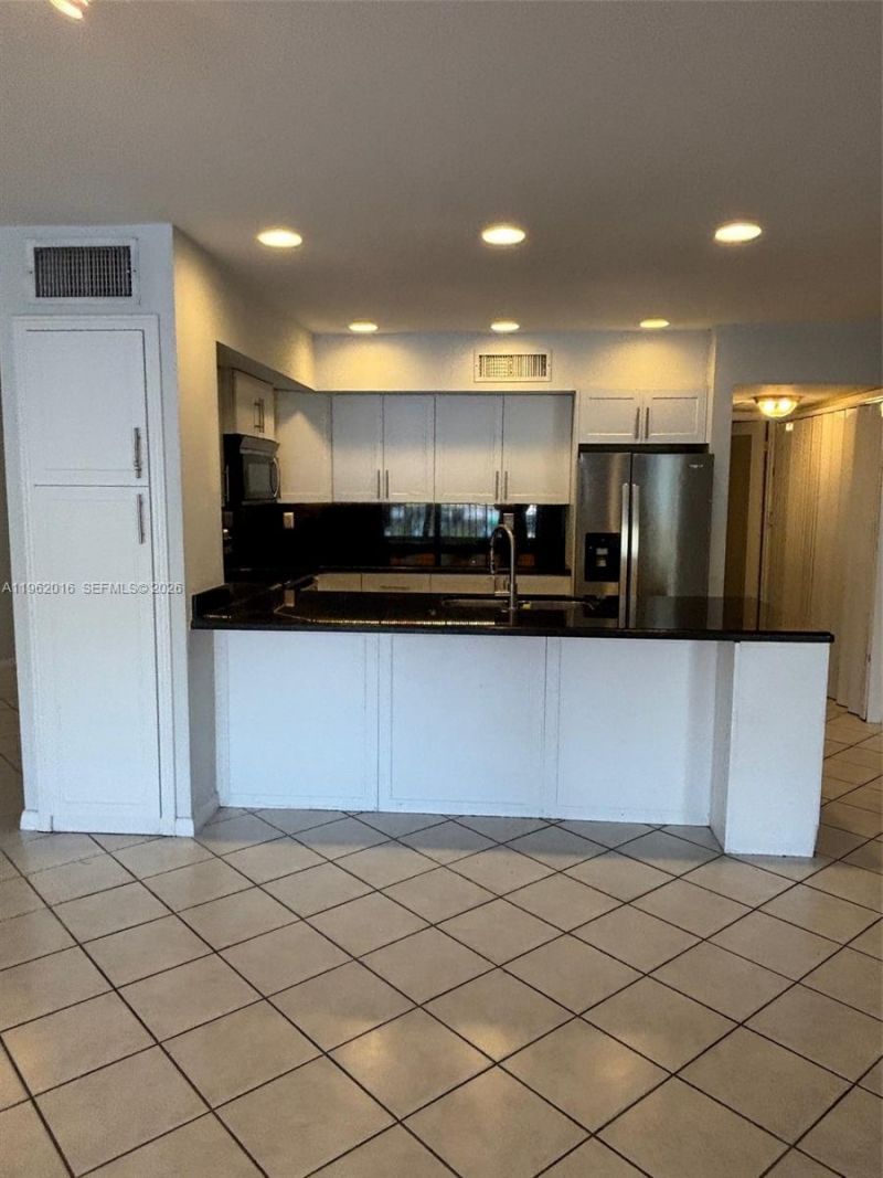 6417 Windmill Gate Rd , Miami Lakes, FL 33014 Photo