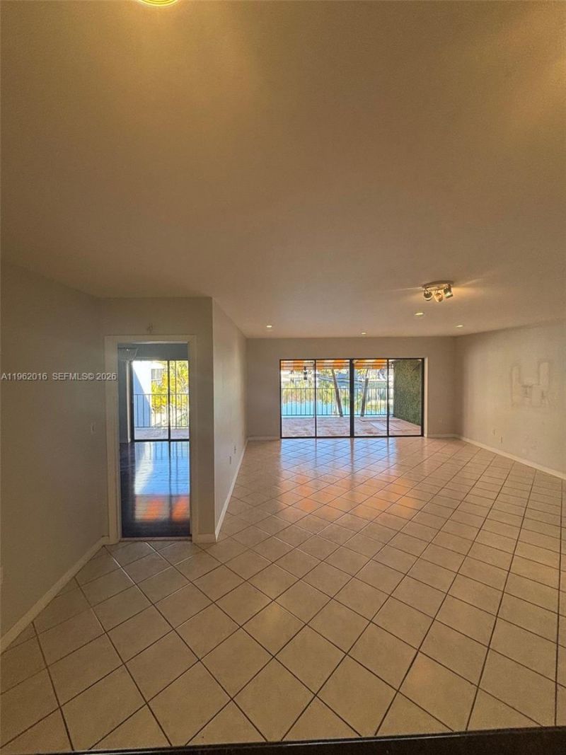 6417 Windmill Gate Rd , Miami Lakes, FL 33014 Photo