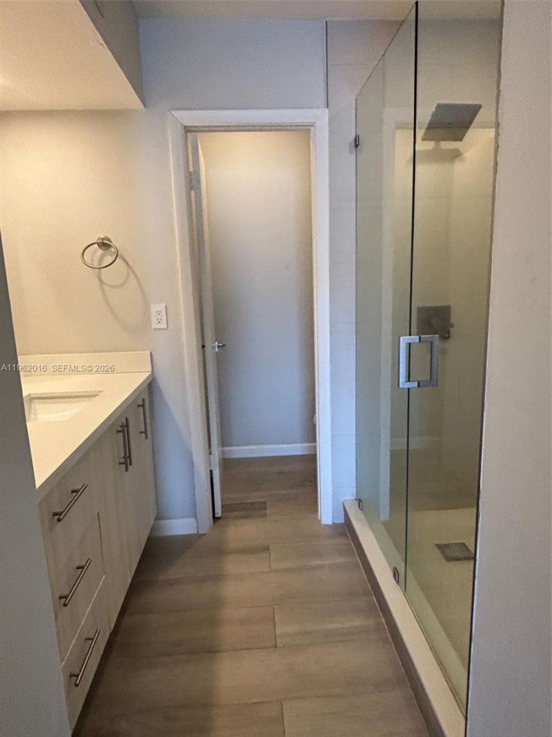 6417 Windmill Gate Rd , Miami Lakes, FL 33014 Photo