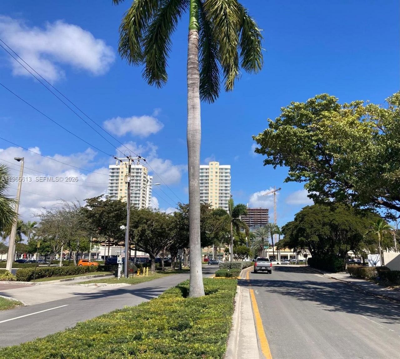 462 Golden Isles Dr , Unit 206, Hallandale Beach, FL 33009 Photo