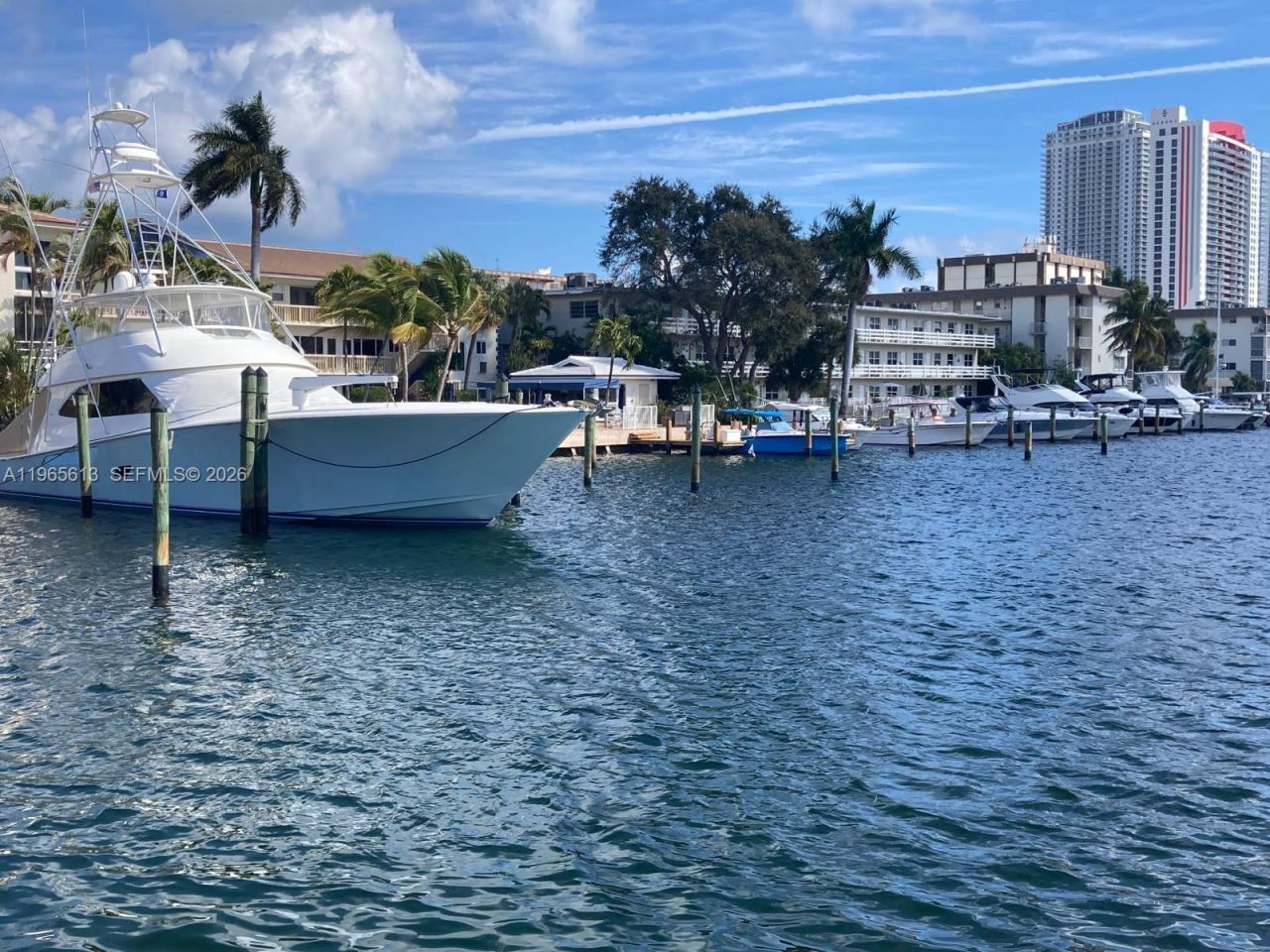 462 Golden Isles Dr , Unit 206, Hallandale Beach, FL 33009 Photo