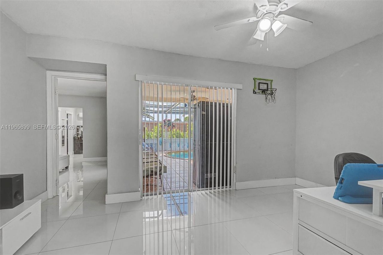 7520 Embassy Blvd, Miramar, FL 33023 Photo