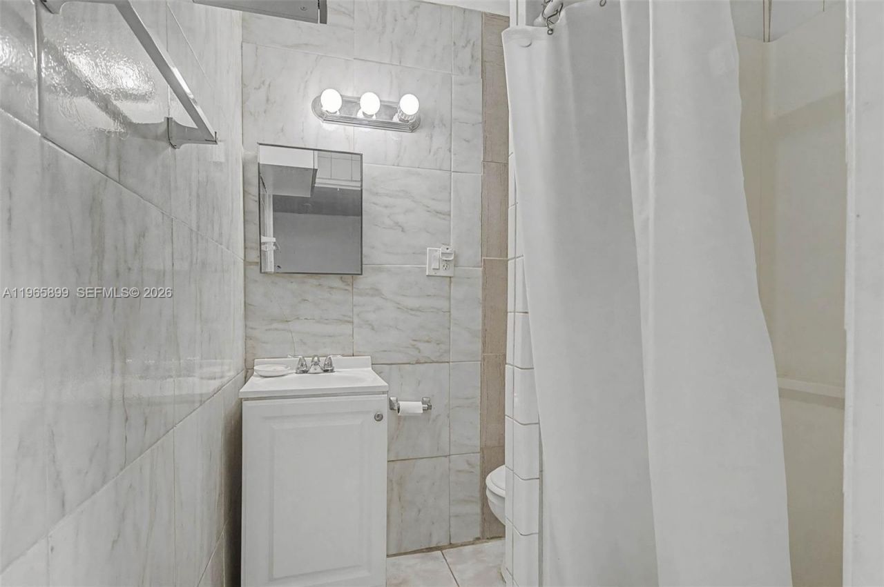 7520 Embassy Blvd, Miramar, FL 33023 Photo