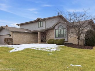 8101 Highfield Court Tinley Park, IL 60487
