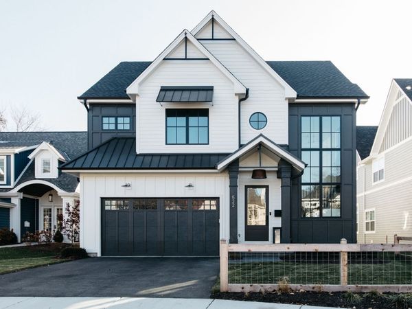 905 N Webster Street, Naperville, IL 60563