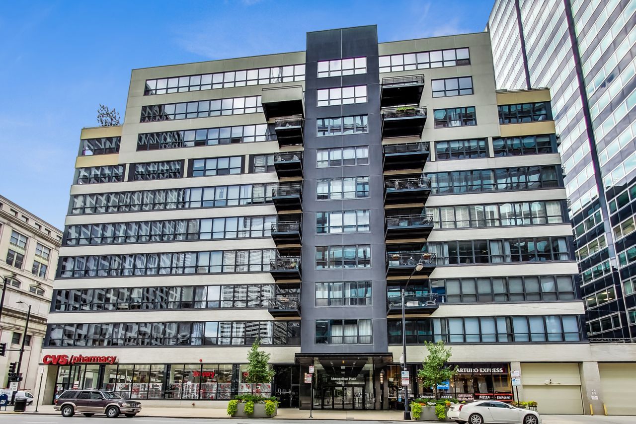130 S Canal Street, Unit 323, Chicago, IL 60606 Main Photo