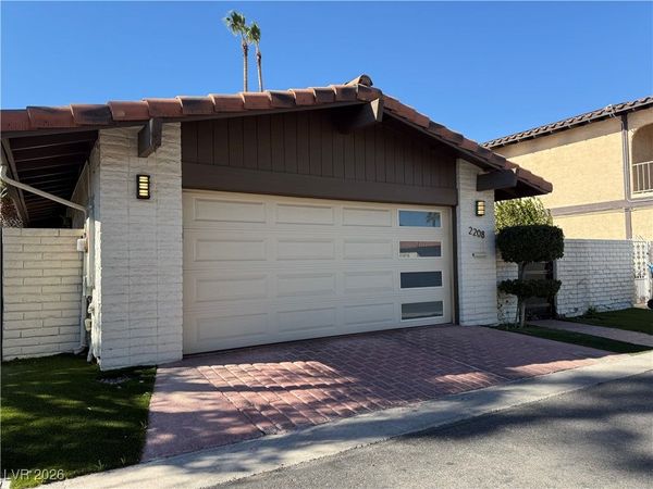 2208 Plaza Del Puerto , Las Vegas, NV 89102