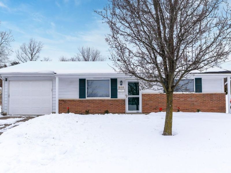 205 Olympus Drive, Hamilton, OH 45013 Photo 1