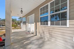 94 Oak Dr. S photo 4