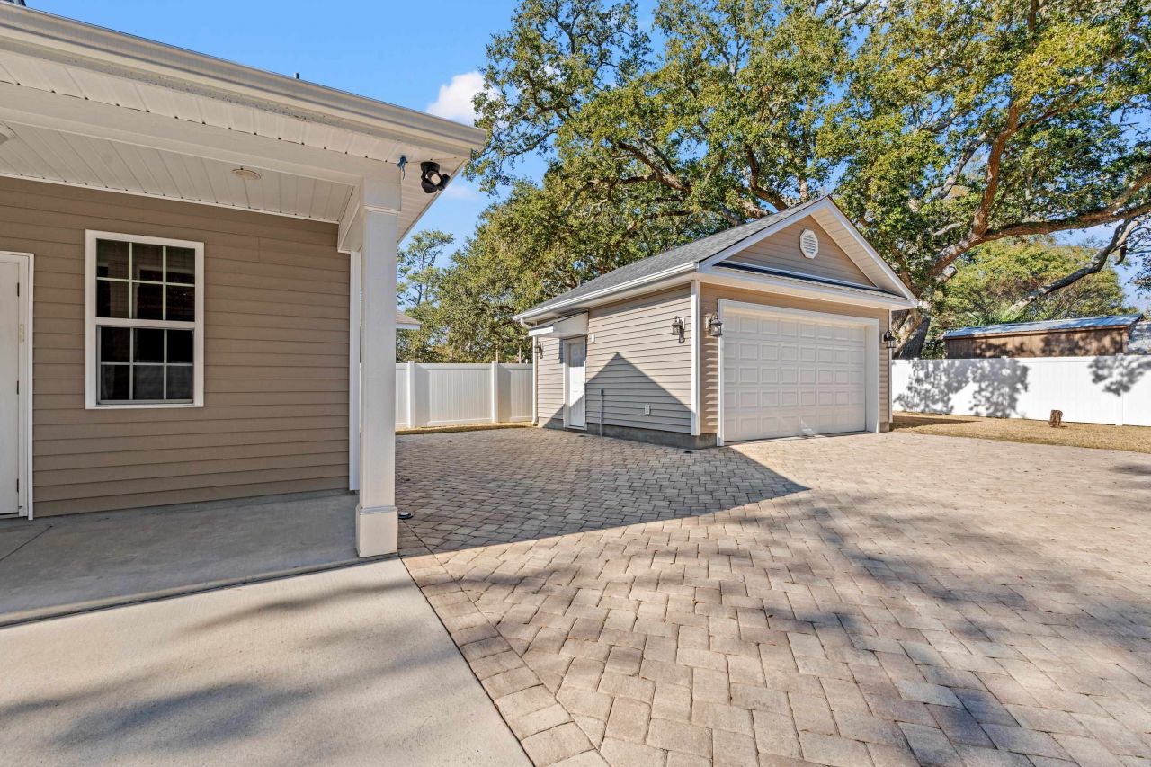 94 Oak Dr. S Photo 35