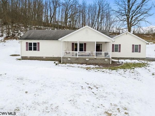 149 Glady Creek Drive, Fairmont, WV 26554