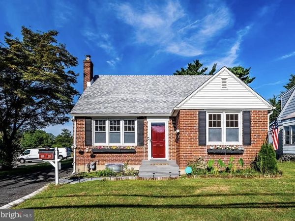 1009 MORTON AVENUE, FOLSOM, PA 19033