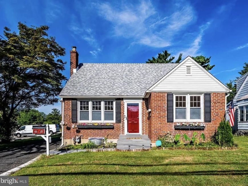 1009 Morton Avenue, Folsom, PA 19033 Main Photo