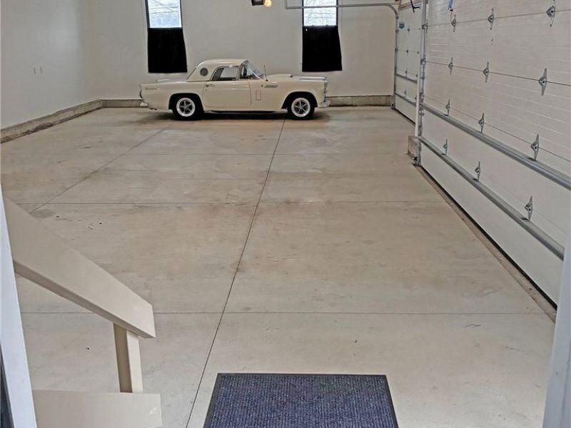 8860 Sharp Road, Olmsted Township, OH 44138 Photo 28