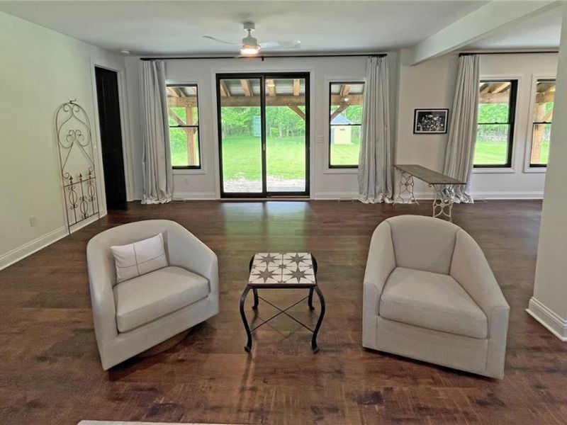 8860 Sharp Road, Olmsted Township, OH 44138 Photo 5