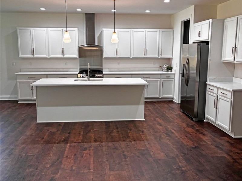 8860 Sharp Road, Olmsted Township, OH 44138 Photo 6