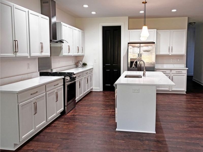 8860 Sharp Road, Olmsted Township, OH 44138 Photo 8