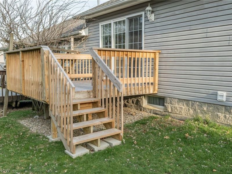 3278 Sumser Street NW, North Canton, OH 44720 Photo 10