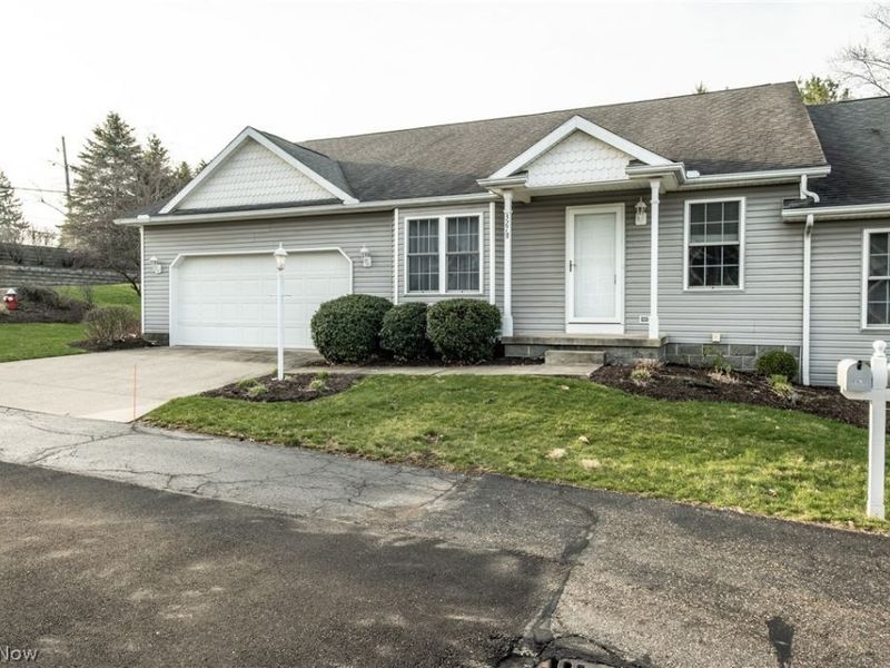 3278 Sumser Street NW, North Canton, OH 44720 Photo 2