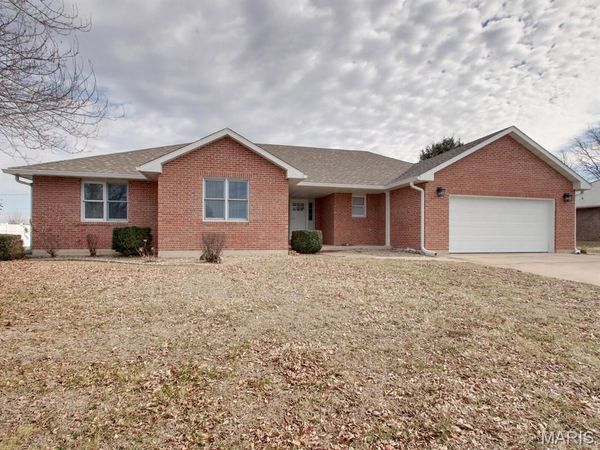 1309 Martha Street , Palmyra, MO 63461