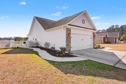 206 Oak Landing Dr. photo 4