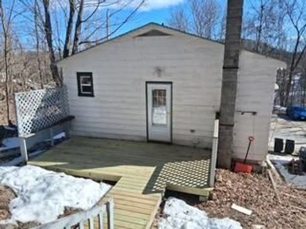 432 High Street, Rumford, ME 04276