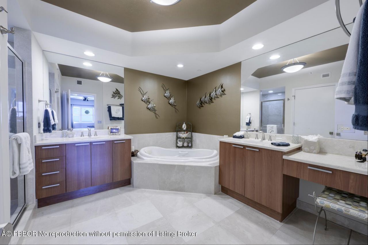 2650 Lake Shore Drive, Unit 1602, Riviera Beach, FL 33404 Photo