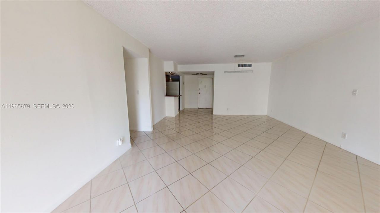 2500 Parkview Dr, Unit 417, Hallandale Beach, FL 33009 Photo