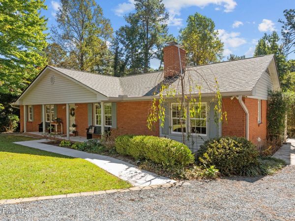 304 Selkirk Trail, Southern Pines, NC 28387