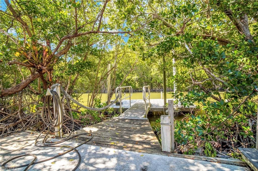 33 Plantation Dr, Everglades City, FL 34139 Photo