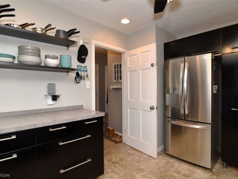 4319 W 56th Street, Cleveland, OH 44144 Photo 6