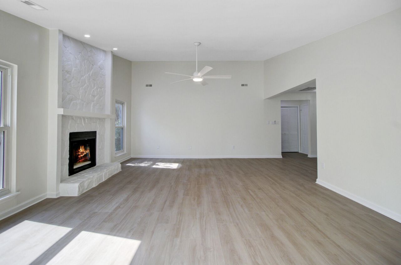 1471 Battery Brown Court Photo 15