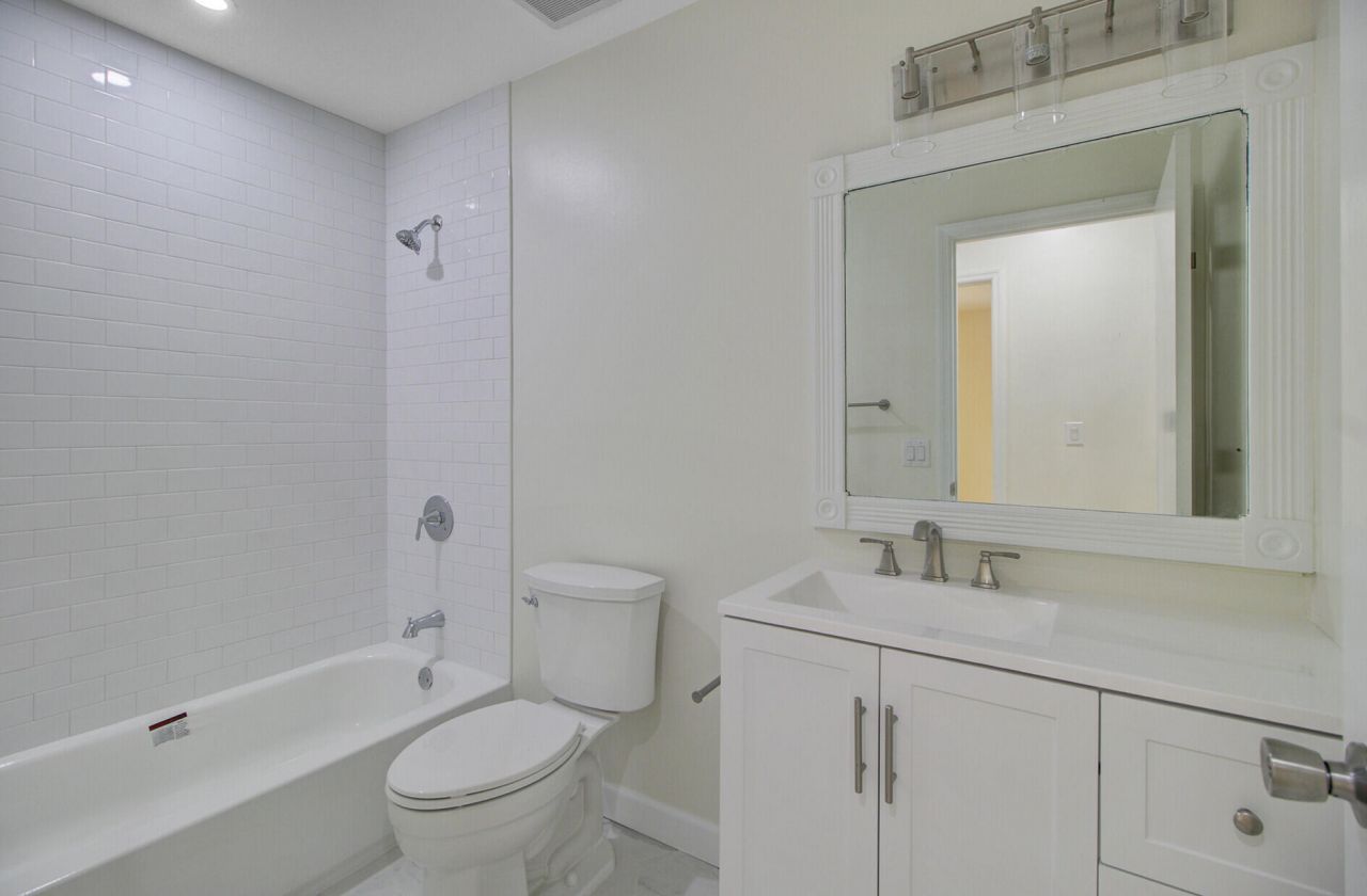 1471 Battery Brown Court Photo 32