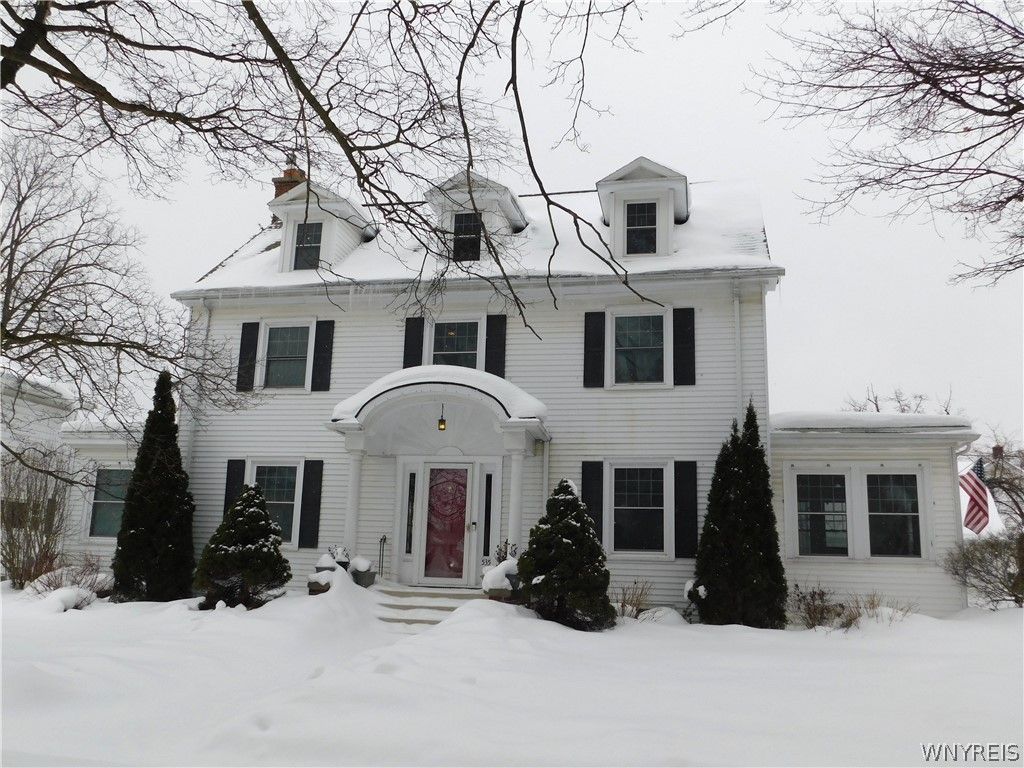 535 Willow St Street, Lockport, NY 14094 Main Photo