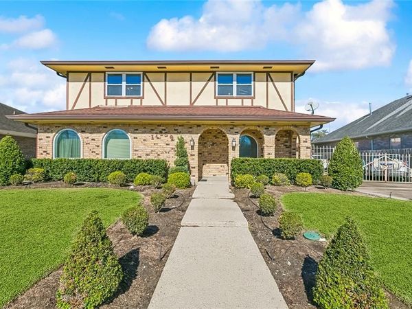 11259 OLD SPANISH Trail, New Orleans, LA 70128