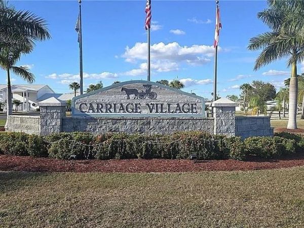 216 Captains WALK, NORTH FORT MYERS, FL 33917