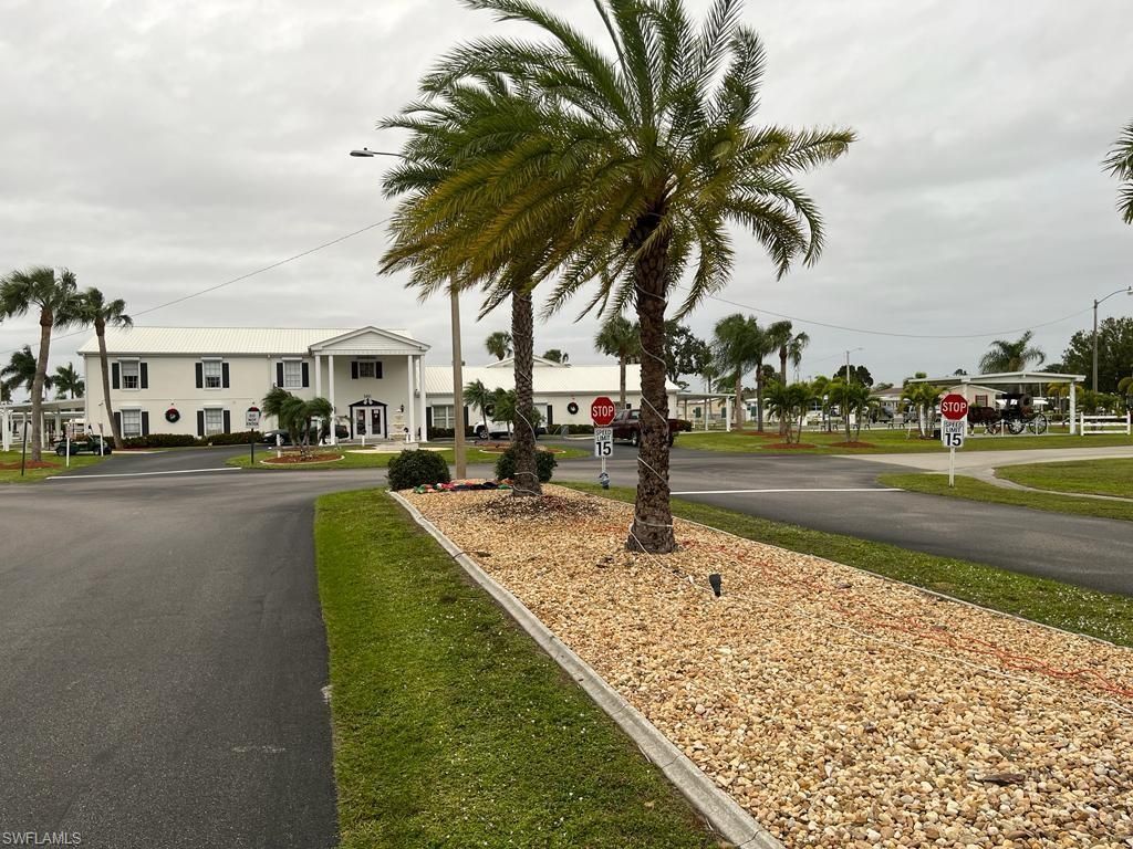 216 Captains Walk, North Fort Myers, FL 33917 Photo