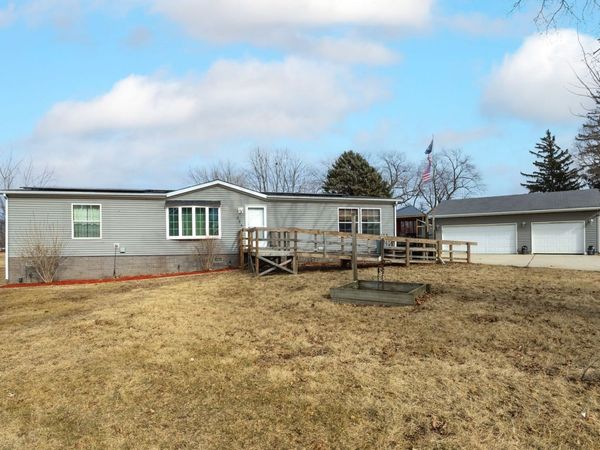 524 6th Street, Andover, IL 61233