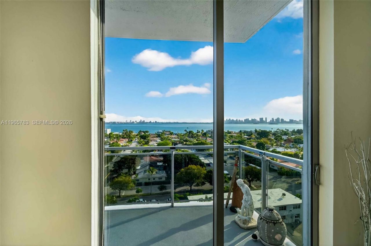 7901 S Hispanola Ave , Unit 1008, North Bay Village, FL 33141 Photo