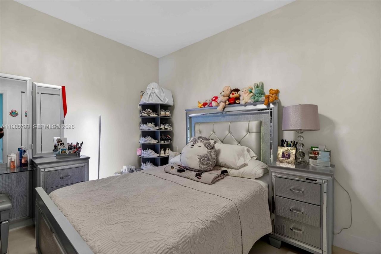 7901 S Hispanola Ave , Unit 1008, North Bay Village, FL 33141 Photo