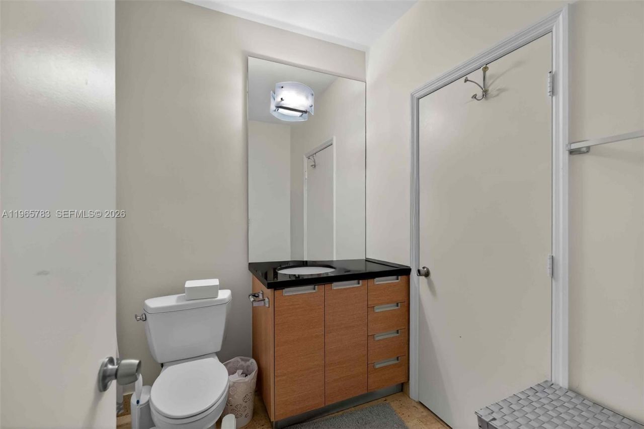 7901 S Hispanola Ave , Unit 1008, North Bay Village, FL 33141 Photo