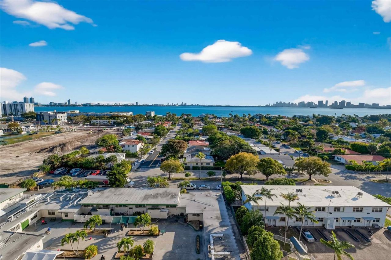 7901 S Hispanola Ave , Unit 1008, North Bay Village, FL 33141 Photo