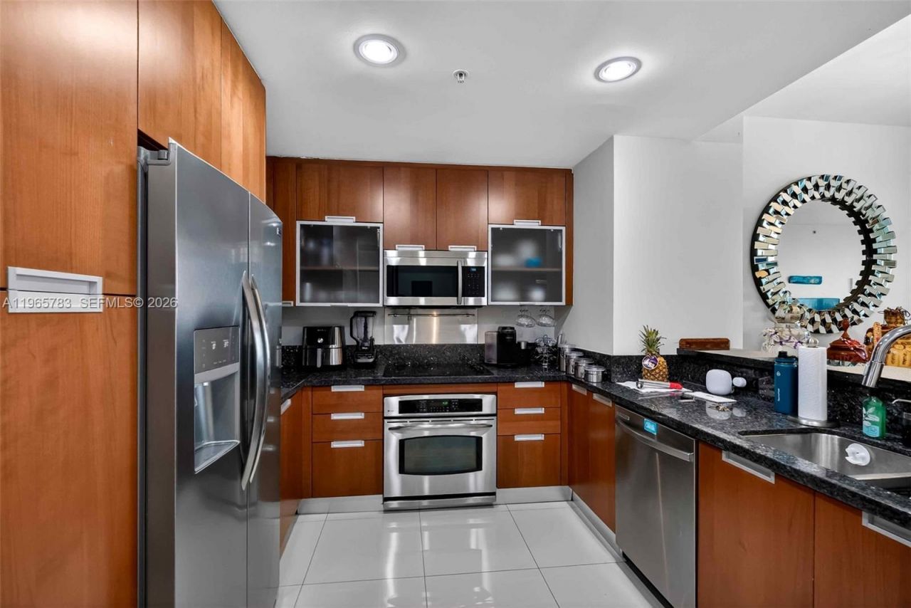 7901 S Hispanola Ave , Unit 1008, North Bay Village, FL 33141 Photo