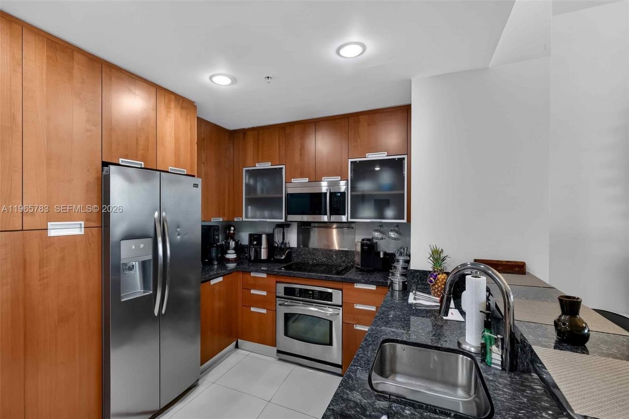 7901 S Hispanola Ave , Unit 1008, North Bay Village, FL 33141 Photo