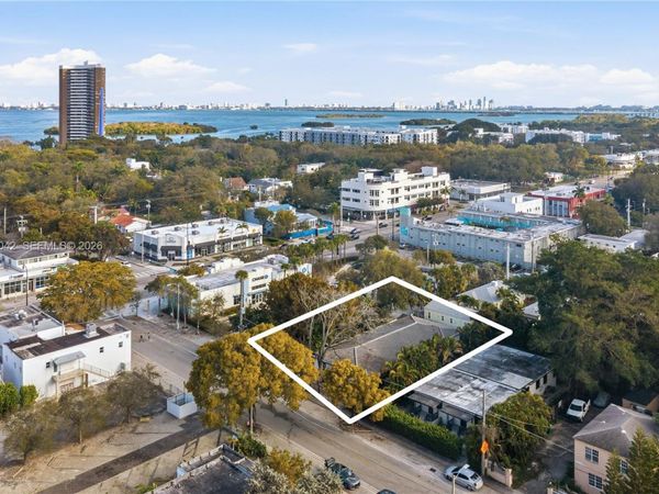 570 NE 69th St , Unit 1, Miami, FL 33138