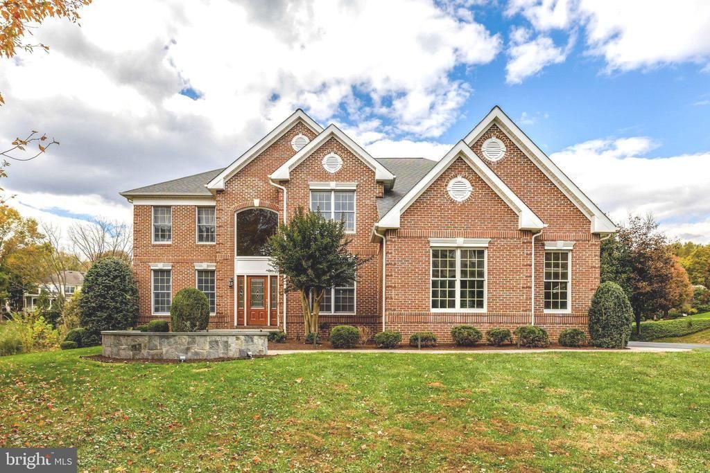 1710 Dove Point Court, Vienna, VA 22182 Main Photo